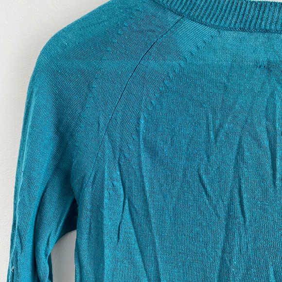 Canadian Designed Line Cardigan - Picture 10 of 15